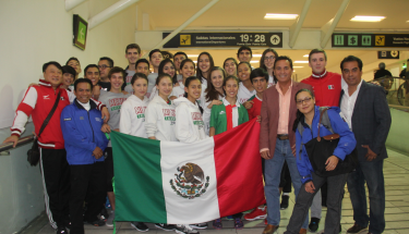 Taekwondoínes juveniles partieron a Polonia