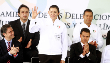 Taekwondoínes olímpicos presentes en el abanderamiento