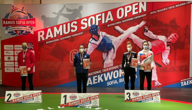 María Espinoza se colgó la medalla de oro en el Abierto de Sofía