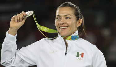Obtiene plata en Río de Janeiro y es su tercera medalla olímpica